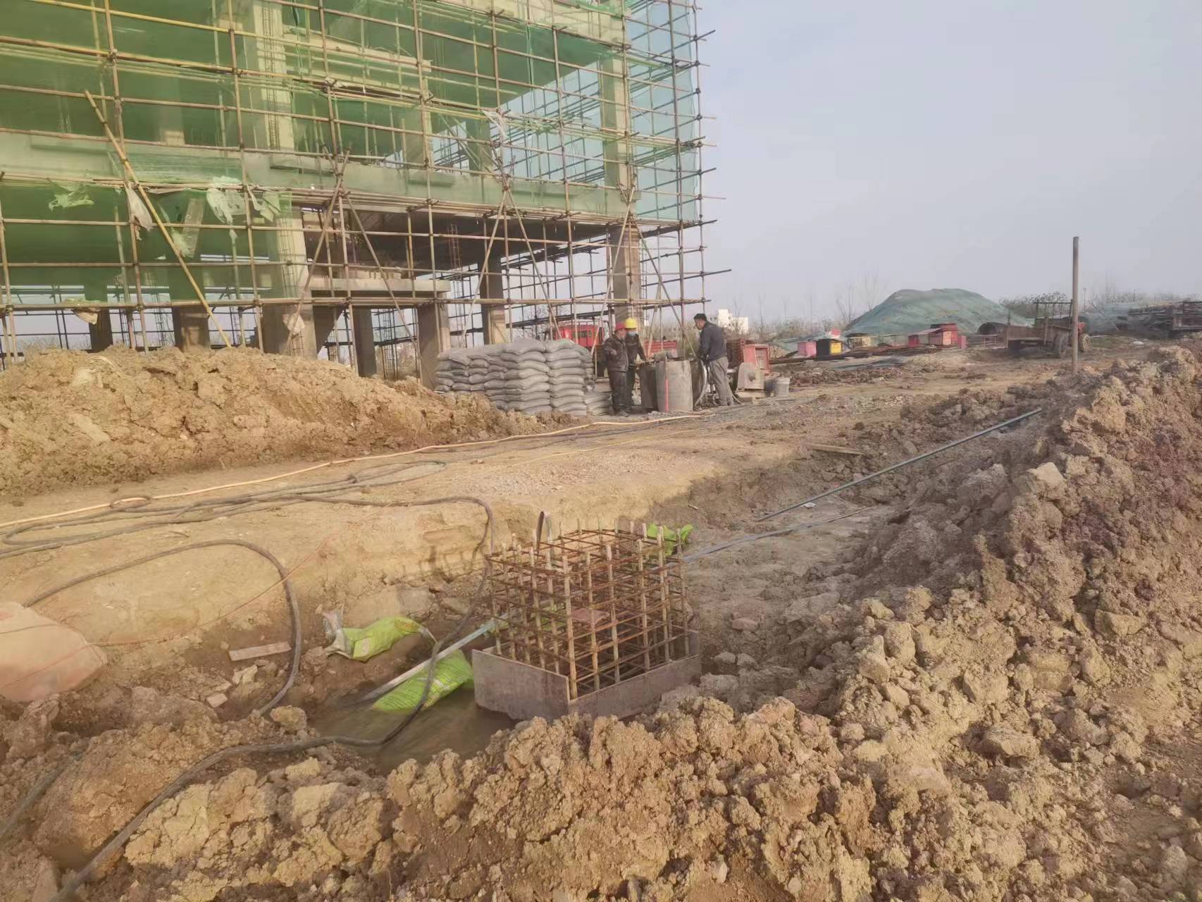 马尾当桥梁出现裂缝的时候应该及时加固修补